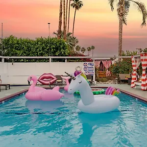 Float - Adults Only Palm Springs